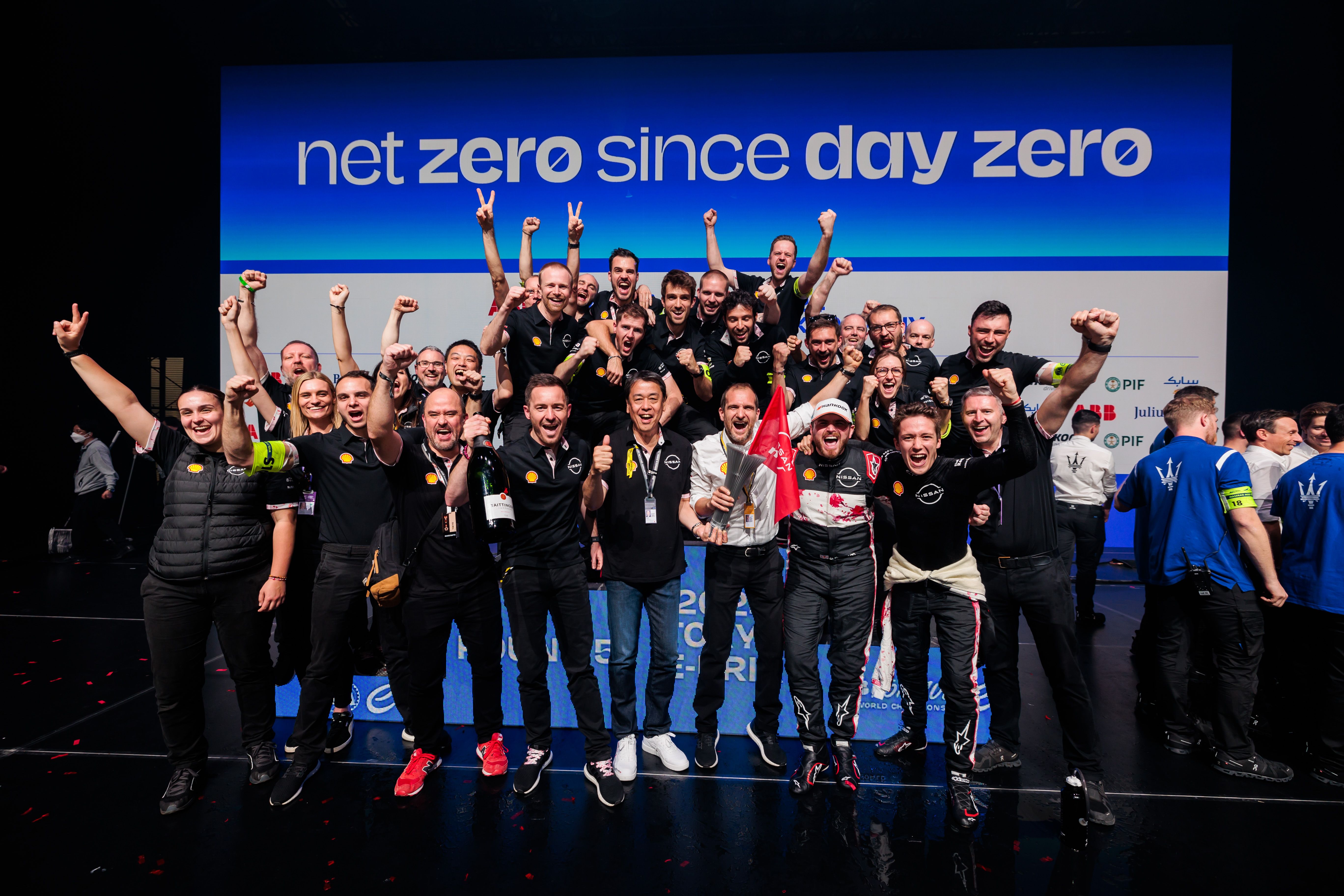 Tim Formula E Nissan Mengambil Pole Bersejarah serta Podium di Tokyo E-Prix yang pertama