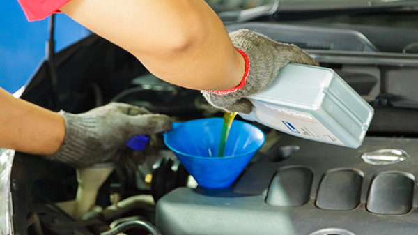 Tips Memilih Oli Sesuai Kebutuhan