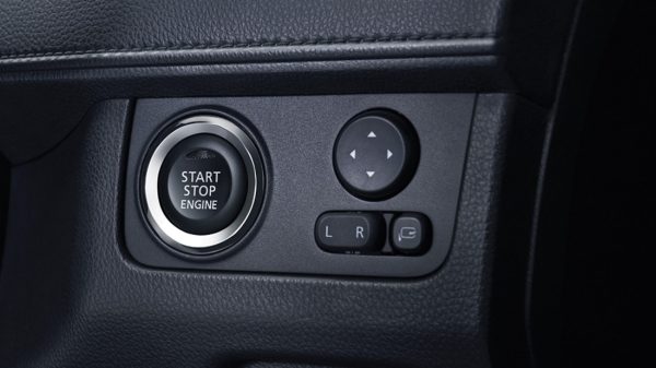 PUSH START/STOP ENGINE BUTTON